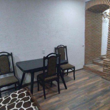 Sani Apartment Tbilisi ภายนอก รูปภาพ